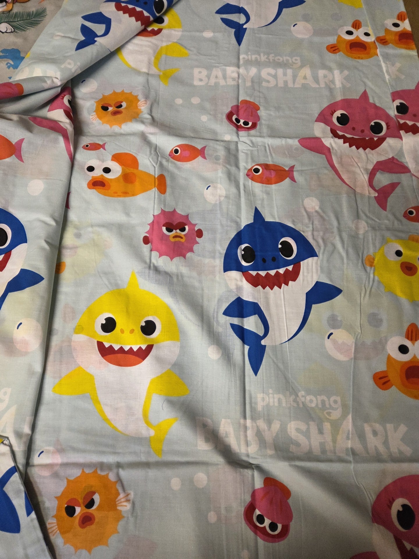 JUNIOR TODDLER BABY SHARK FISHES DUVET COVER SET CHARACTER BEDDING POLYCOTTON