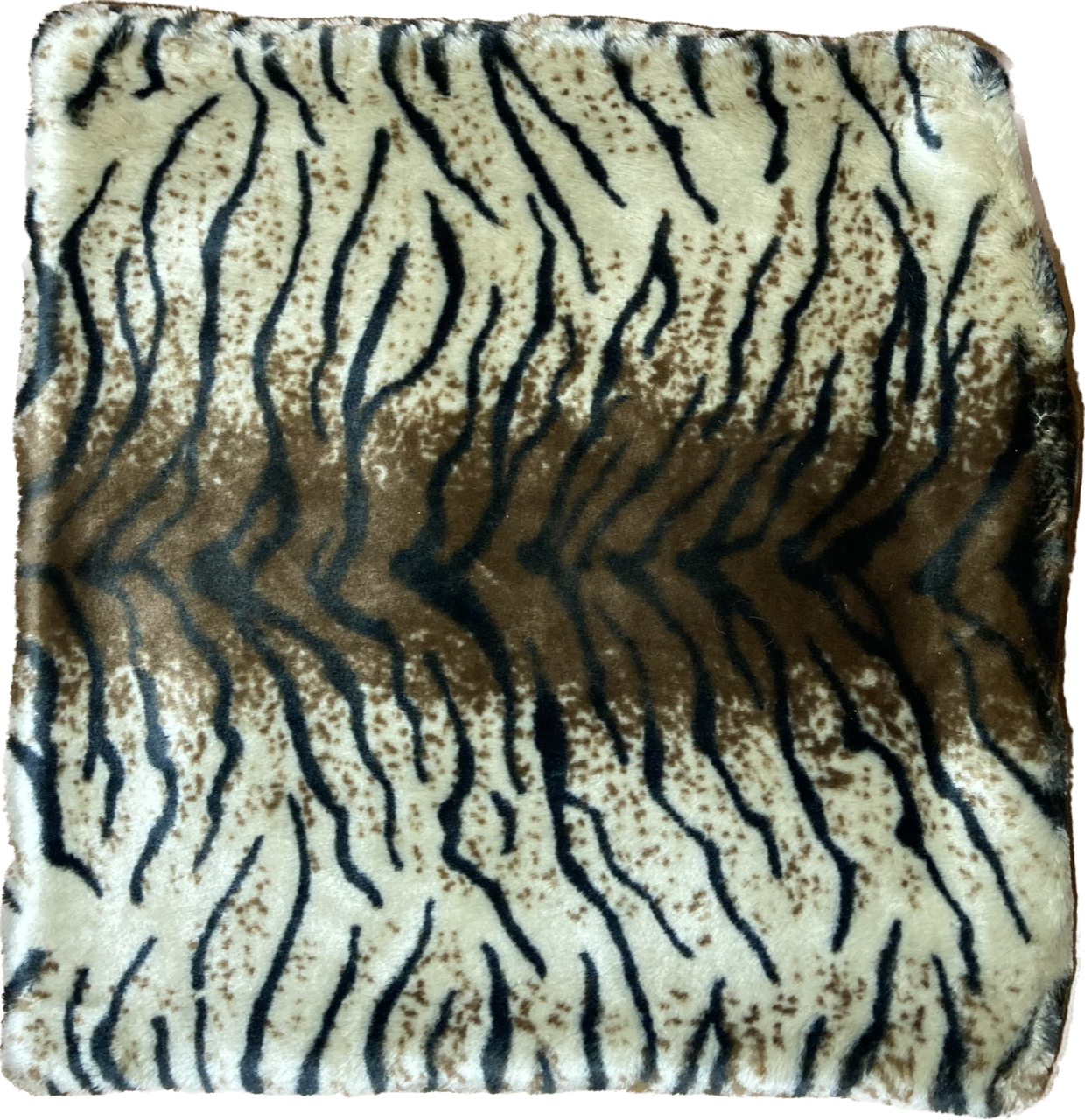 JOBLOT TOWELS AND THROWS
