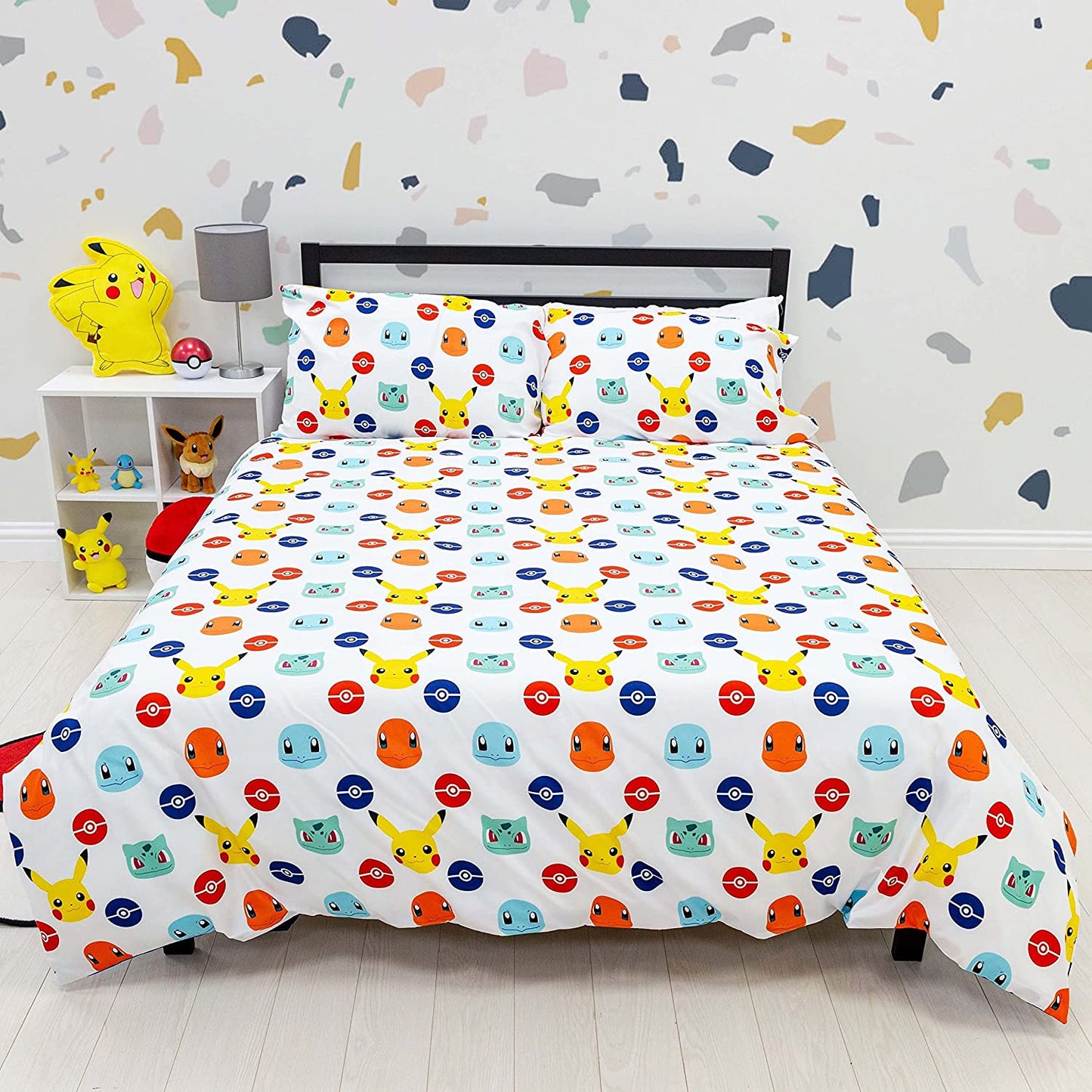 Double Bed Pokemon Official Badges Character Reversible Bedding Set