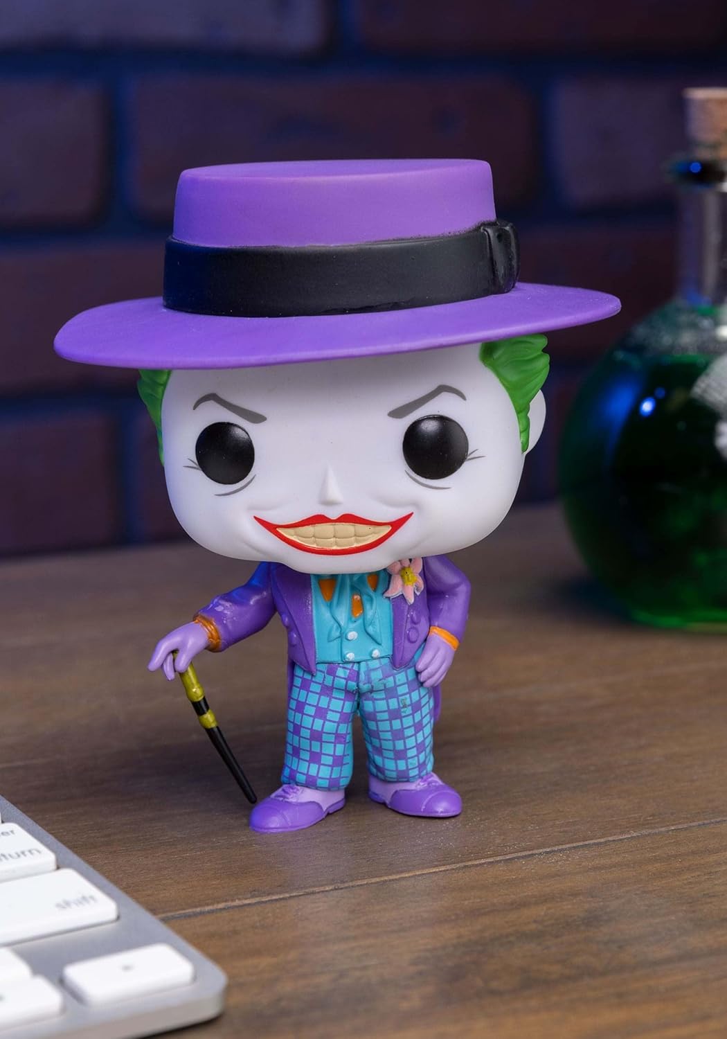 Funko Pop! Heroes: DC Batman 1989 - The Joker with Hat - 1/6 Quote for Rare Chase Variantease - DC Comics - Vinyl Collectible Figure - Gift Idea - Official Merchandise - Comic Books Fans