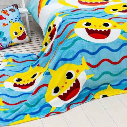 Baby Shark Rainbow Fleece Blanket Official 100cm x 150cm Polyester
