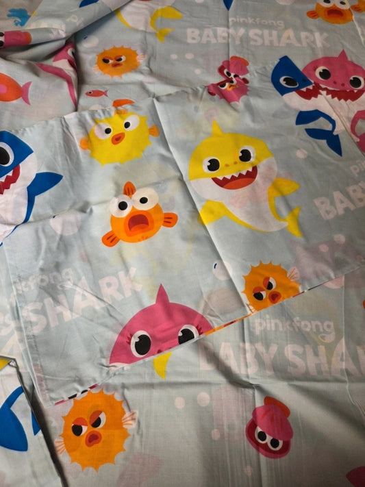 JUNIOR TODDLER BABY SHARK FISHES DUVET COVER SET CHARACTER BEDDING POLYCOTTON