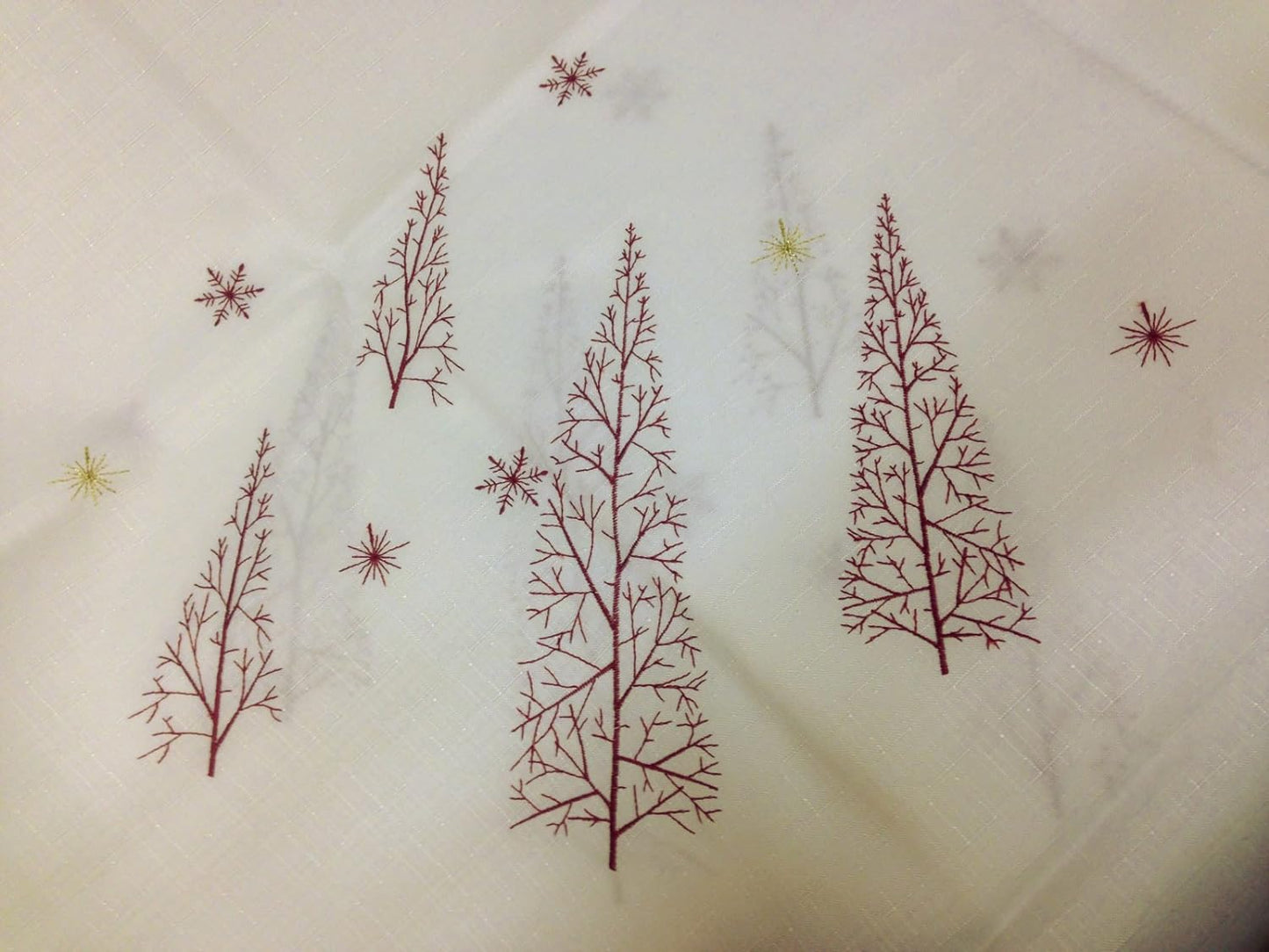 Fir Tree Embroidery 70" x 108" Cream Wine Snow Oblong Tablecloth Luxury Dining