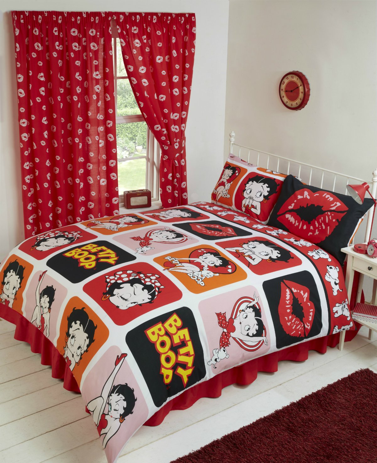 Super King Size Betty Boop Picture Perfect Duvet Cover Set