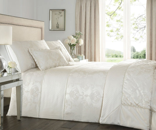 Katherine Ivory Cream Quilted Bedspread Throw Over 200cm x 230cm Luxury Woven Jacquard