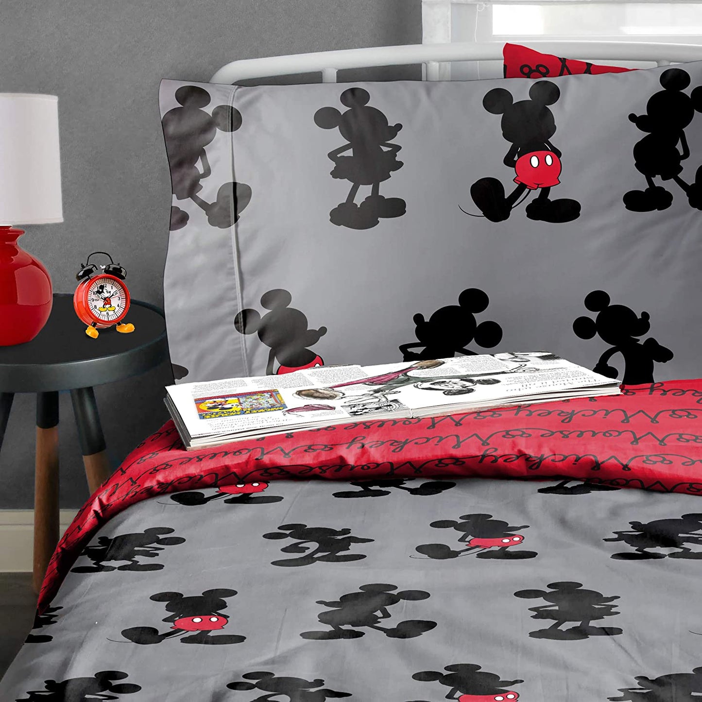 Single Bed Disney Mickey Mouse Pops Of Red Duvet Cover Set Character Bedding